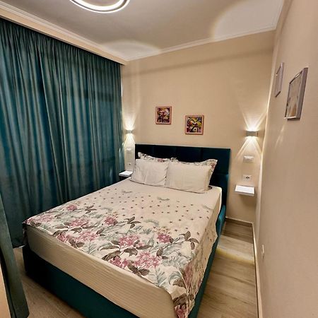 Klar Apartment Few Steps From The Beach Durres Exterior photo